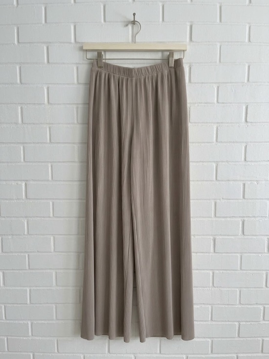 Aritzia Pants - Aritzia Wilfred Chaunce Pleated Wide Leg Cropped Culottes Grey Taupe - Small
